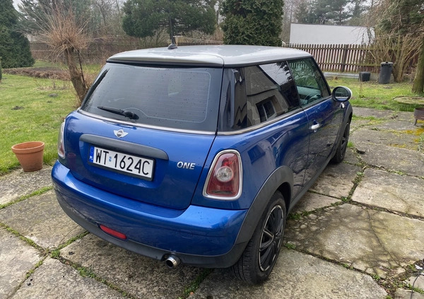 MINI ONE cena 6000 przebieg: 239672, rok produkcji 2007 z Bieruń małe 56